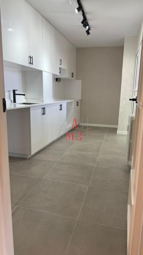 Piso de 100 m<sup style='color: #fff;'>2</sup> con 3 habitaciones y 1 baños en Centro.