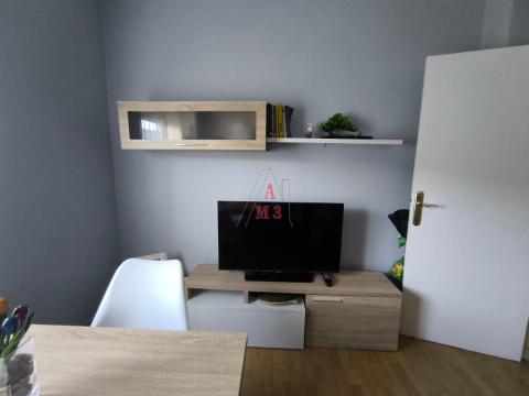 Piso de 66 m<sup style='color: #fff;'>2</sup> con 3 habitaciones y 1 baños en El Ejido.